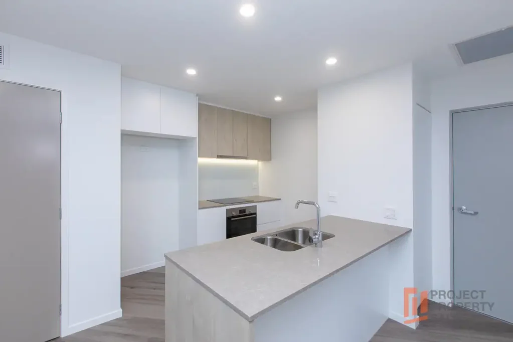 Nundah 1房 低维护生活 68平米敞亮空间 BOSCH电器 石材台面 电梯直达车位 露台休闲 步行即达商圈 Discover Your Ideal One-Bedroom Apartment in Nundah (Developer Held Stock)