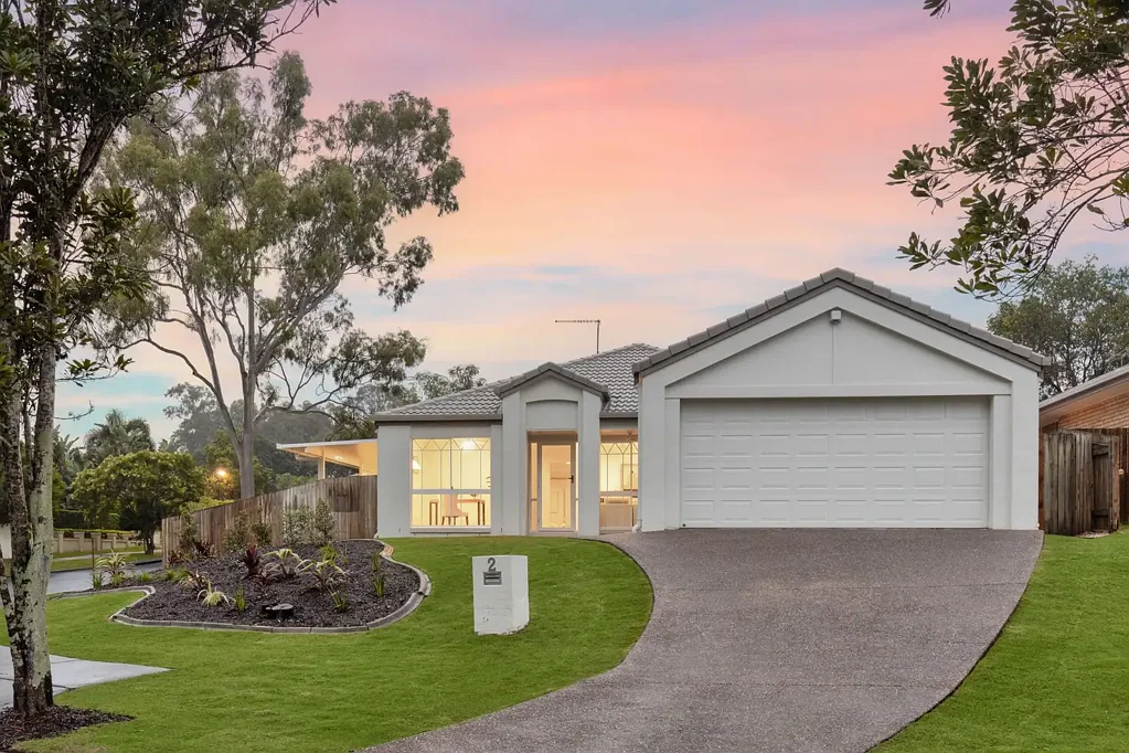 Parkinson 4 Bedroom Elevated Corner Block Living with Multiple Living Areas in Sought-After Parkinson Location