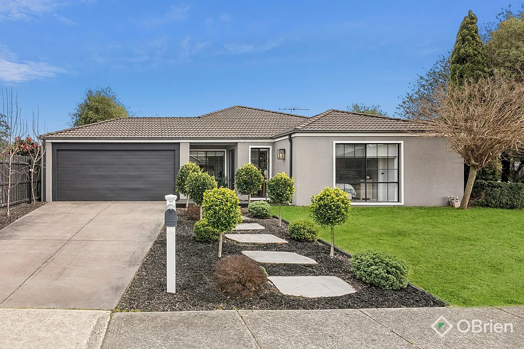 141 Clarendon Drive, Somerville, VIC 3912
