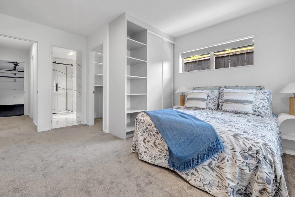Flat Bush 5બેડરૂમ Spacious Family Living in Prime School Location