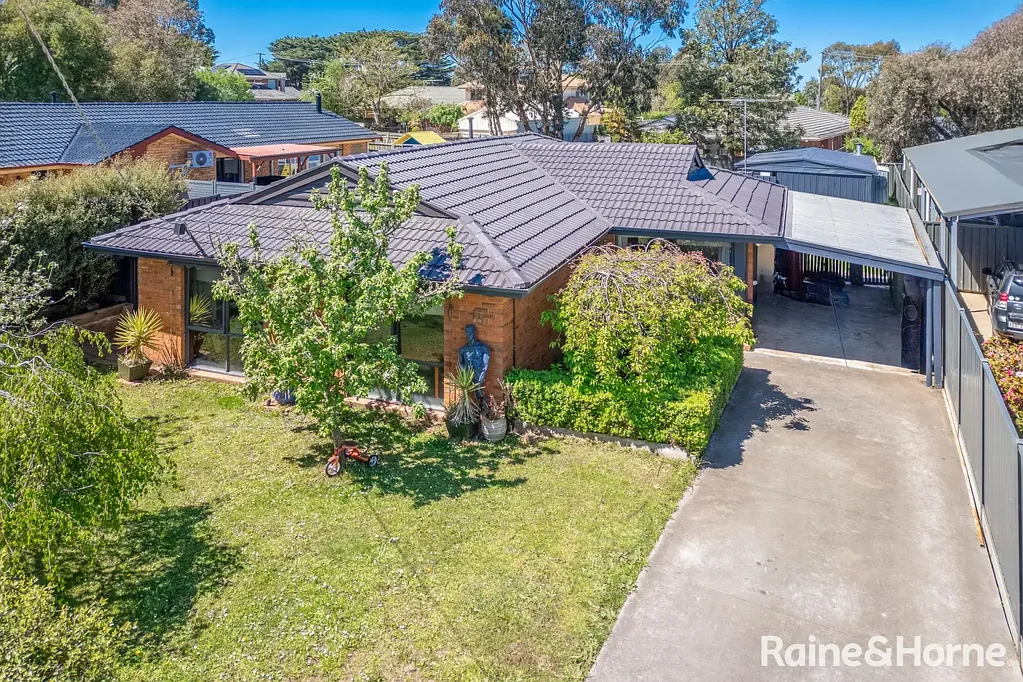 15 Scenic Court, Gisborne, VIC 3437