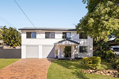 Everton Hills 4Zimmer Renovated, Refined & Ready for Its Next Chapter