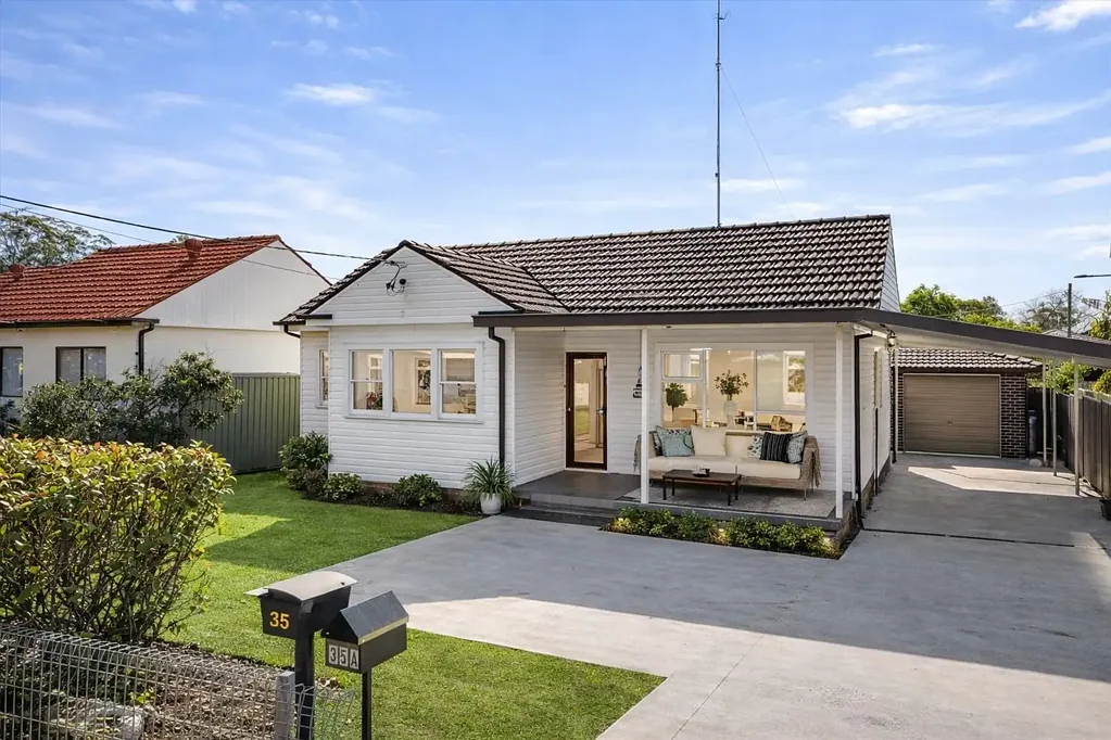 Kingswood 5部屋 HOUSE + GRANNY FLAT