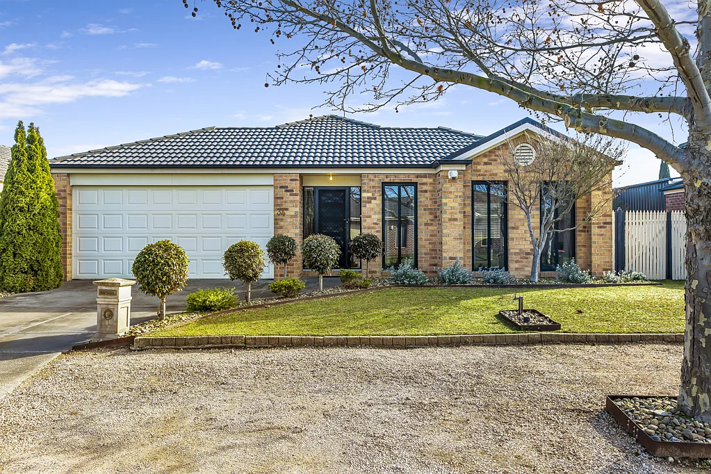 34 Dunkirk Drive, Point Cook, VIC 3030