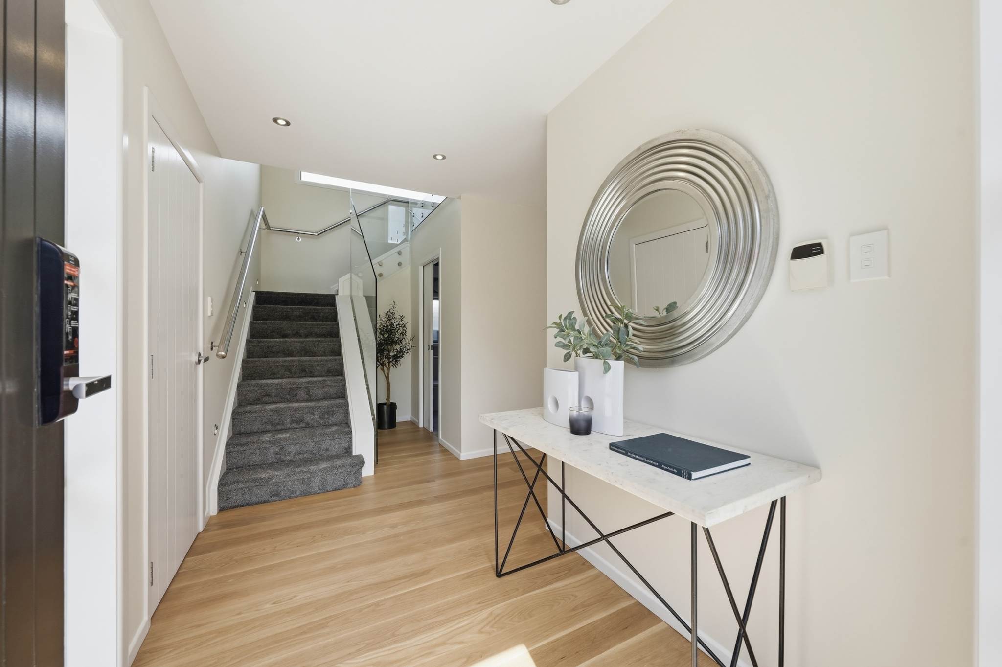 4 Oak Street, Royal Oak, photo 2