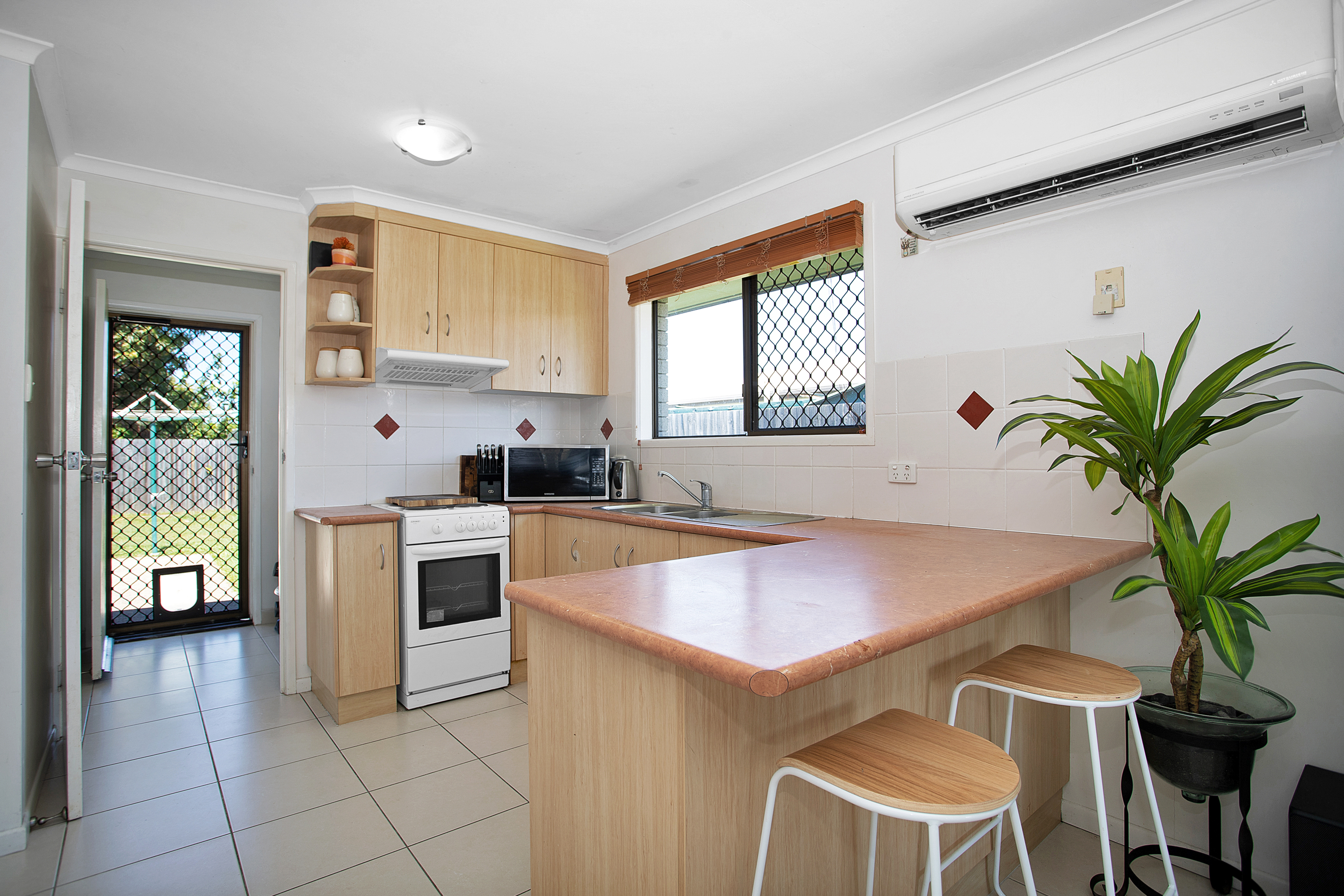 NAPIER CLOSE UNIT 2 15 NAPIER ST, SOUTH MACKAY QLD 4740, 0 phòng ngủ, 0 phòng tắm, House