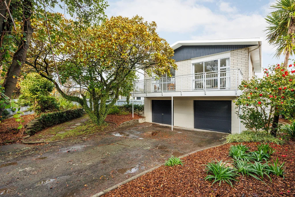 Milson 3chambre Large, renovated, and ready for you!