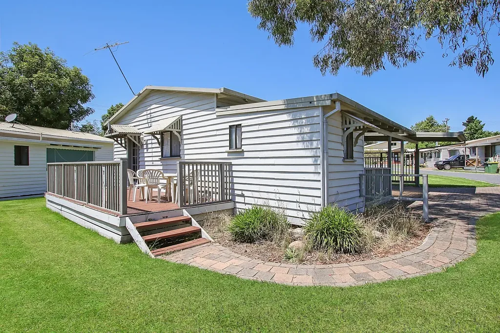 Albury 3房  Relaxed Lakeside Living