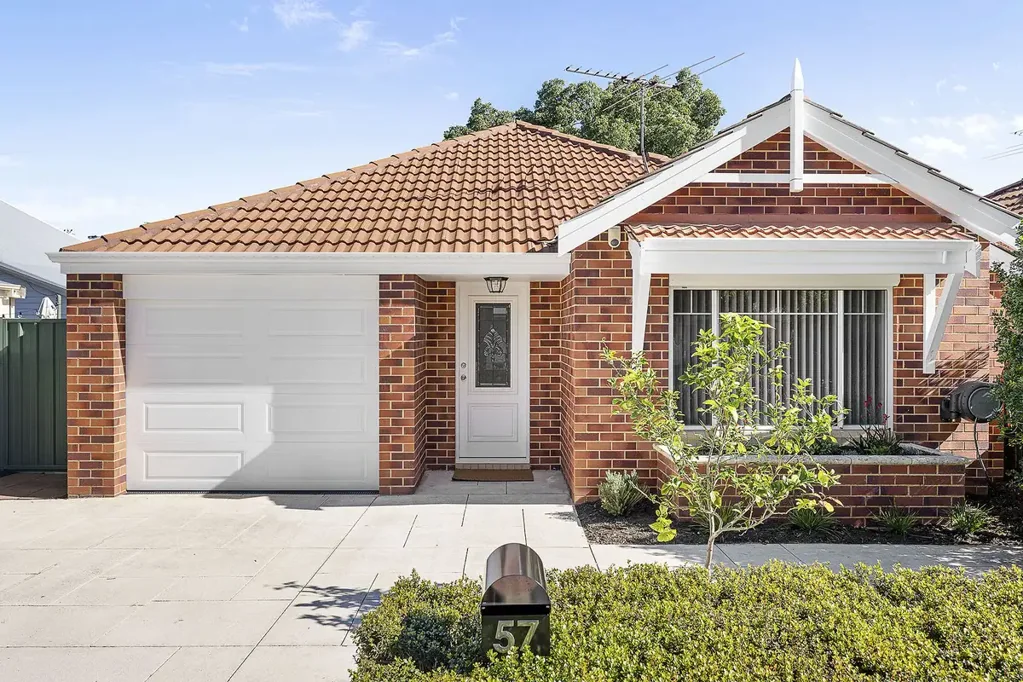 Maylands 3 Bedroom Traditional style meets modern build