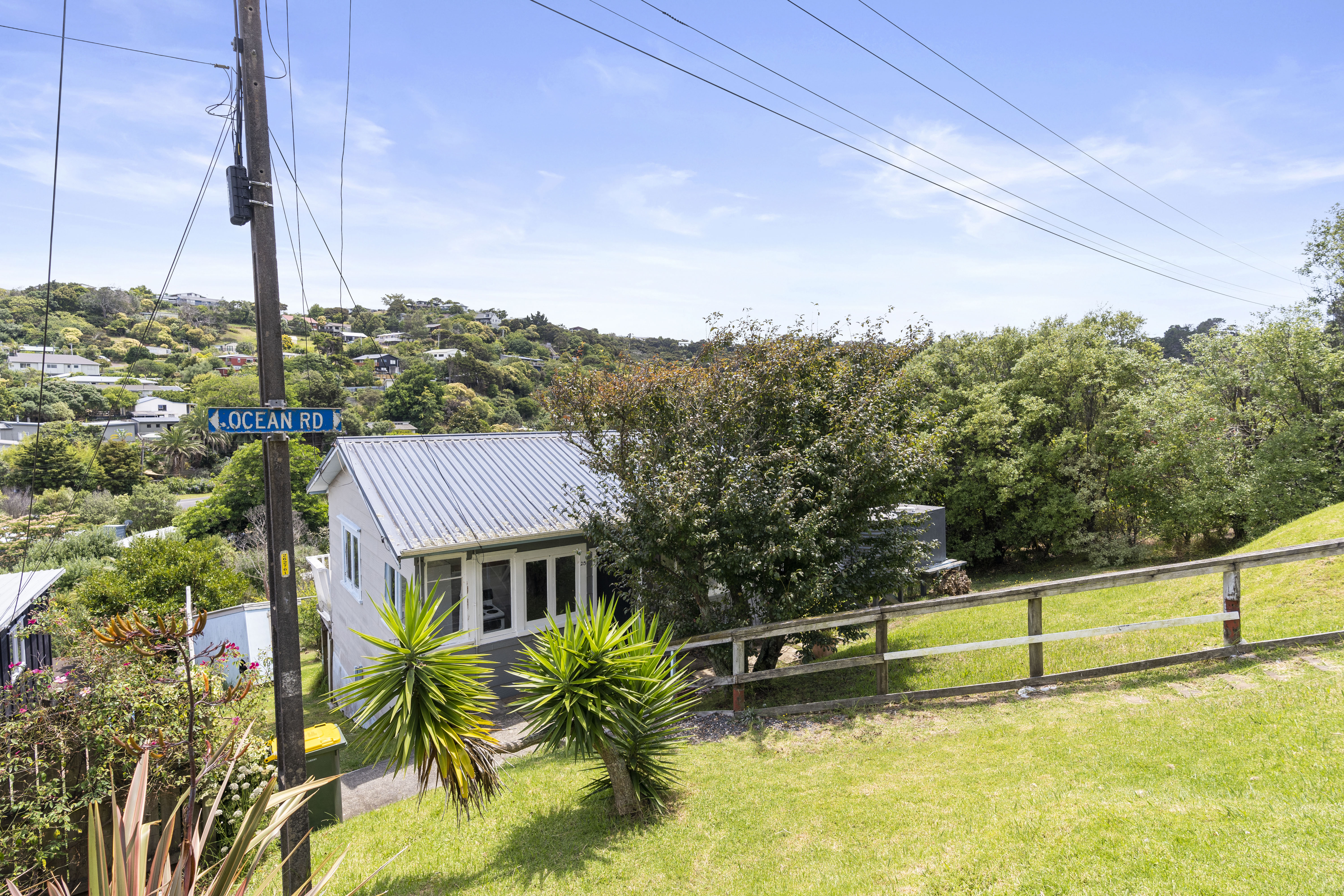 25 Ocean Road, Surfdale, Auckland, 1 રૂમ, 1 બાથરૂમ