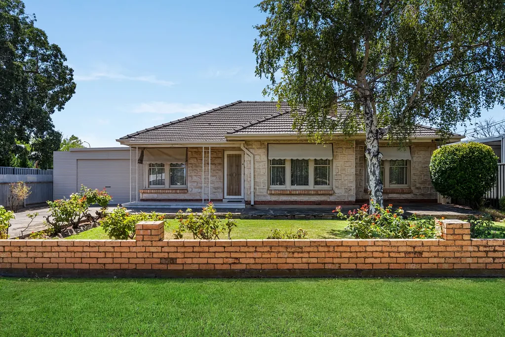24 Guildford Street, Clearview, SA 5085