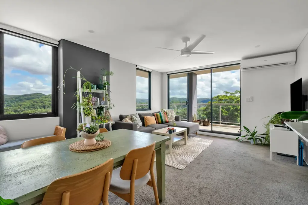 North Gosford 3બેડરૂમ Exclusive, North facing Sub-Penthouse in Small Boutique Complex