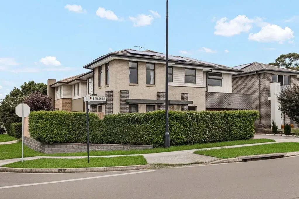 Schofields 4chambre Immaculate, North Facing Family Home Within a One Minute Walk from Aurora Park!