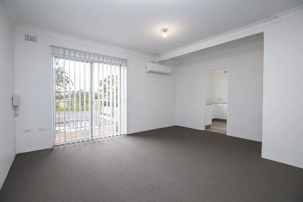 Spacious Two Bedroom Unit