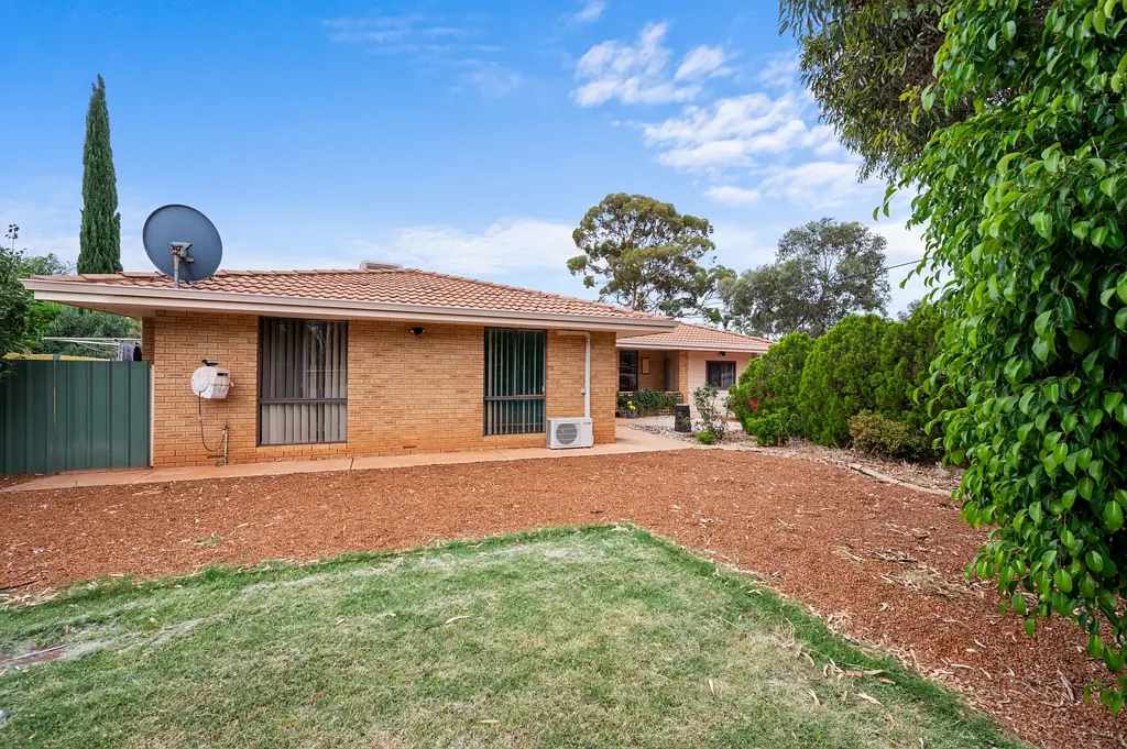 60 Hawkins Street, West Lamington, WA 6430