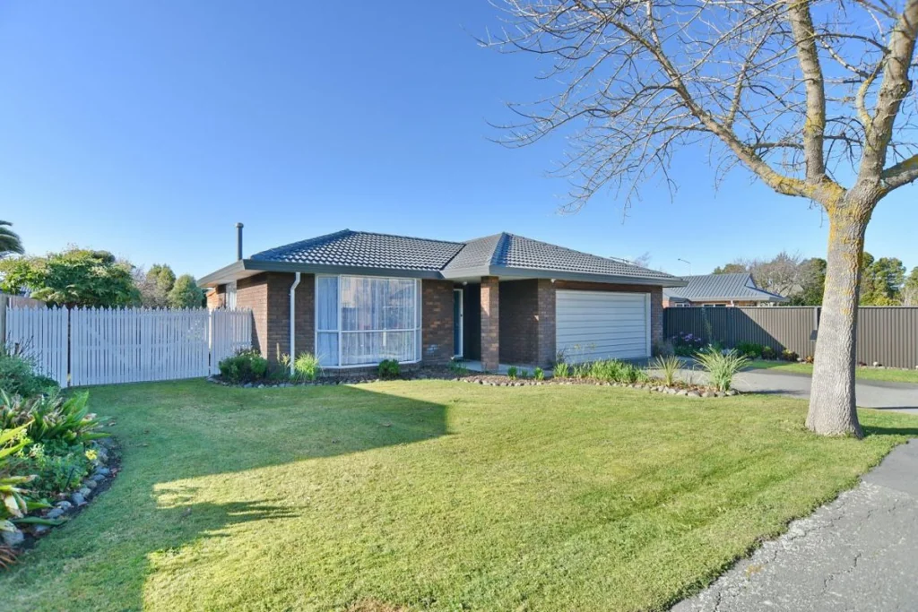 Rangiora 3 Bedroom Opportunity For The Astute - Top Family Home