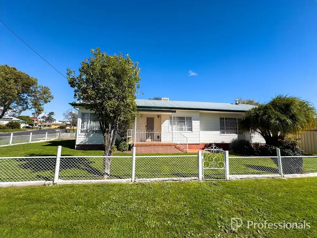 South Tamworth - 4 Bedroom House for Lease
