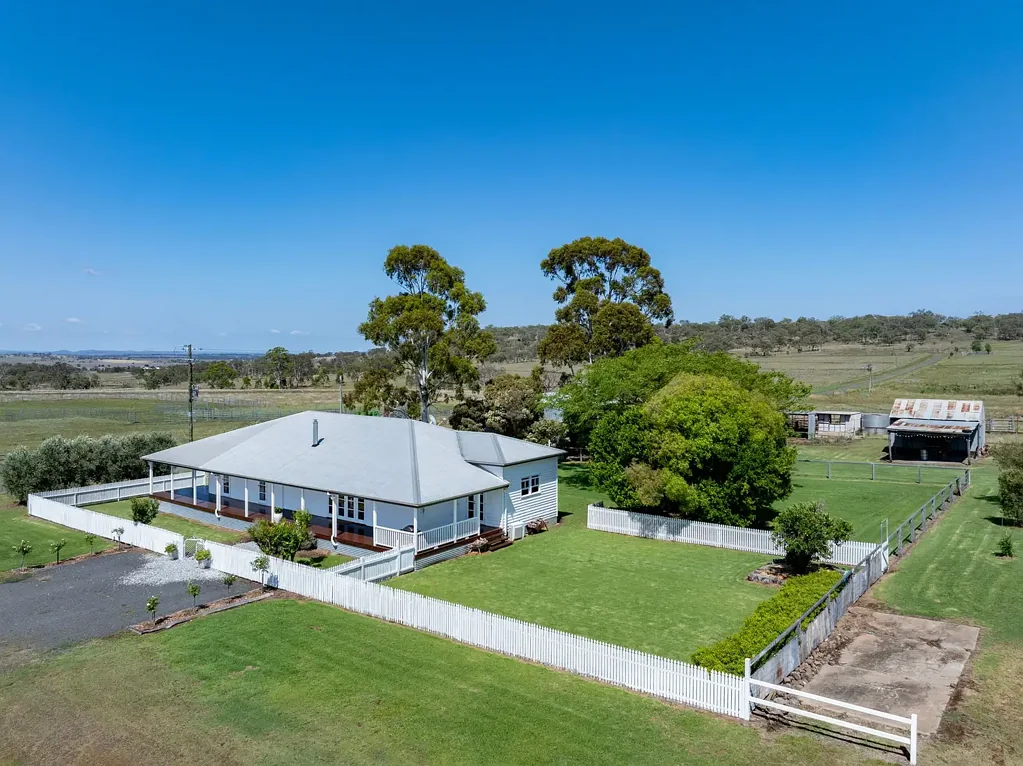 Allora  "Glen Elden" - Highly Productive well Watered With a Comfortable 4 bed home