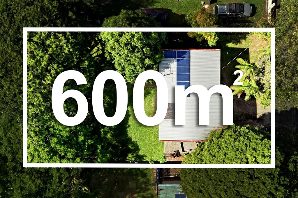 Woodridge 3Moenga 600m2 block and side access!