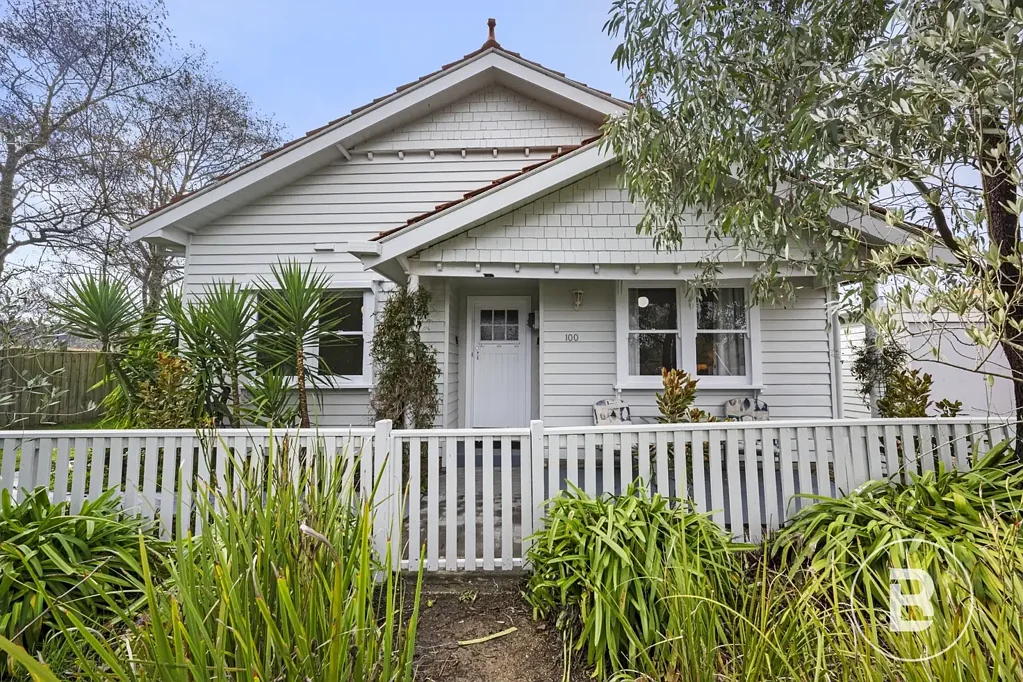 Lake Wendouree 2ਬੈੱਡਰੂਮ CHARMING PERIOD HOME MOMENTS FROM LAKE WENDOUREE