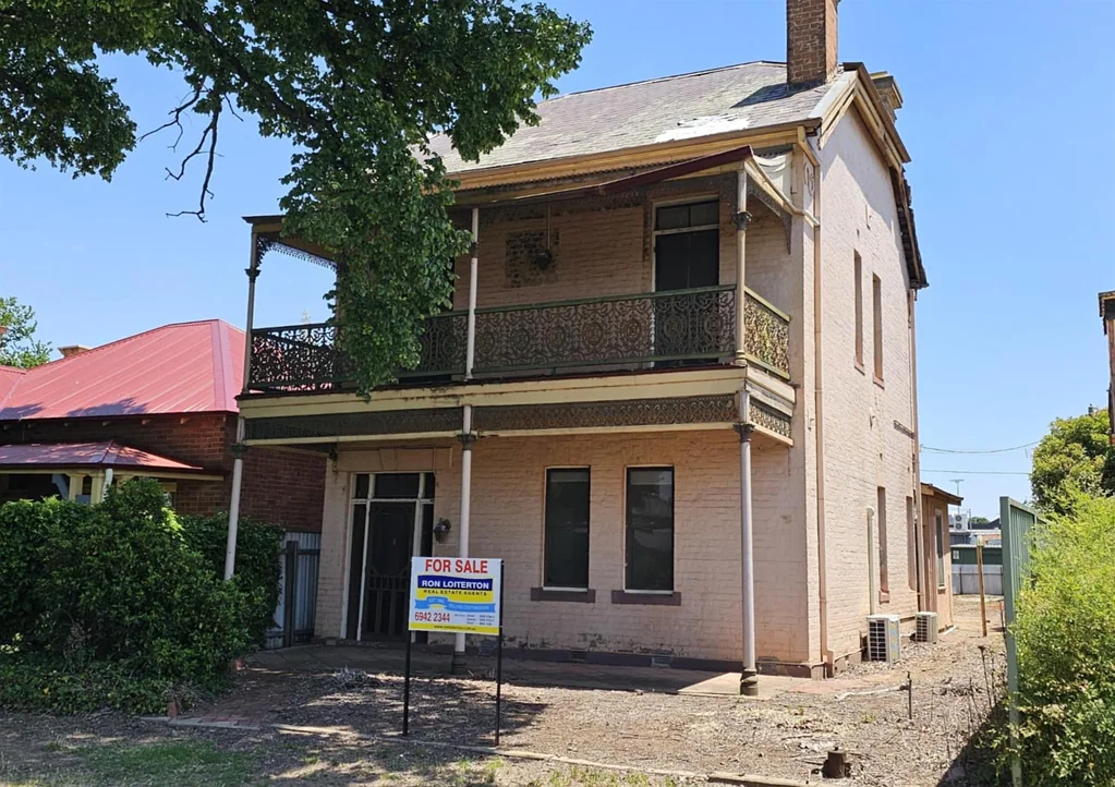 Cootamundra 4कमरा MOTIVATED VENDOR Charming Renovators Delight