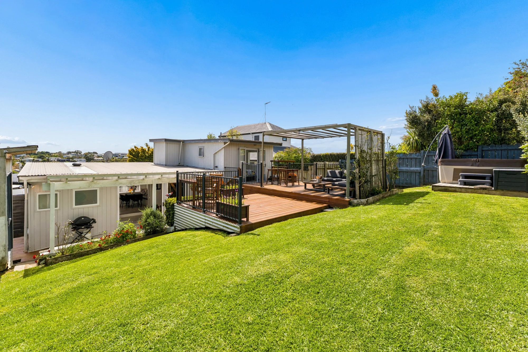 52B Bay Street, Red Beach, photo 1