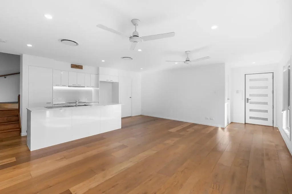 Spacious 4 Bedroom, 2 Bathroom Family Home