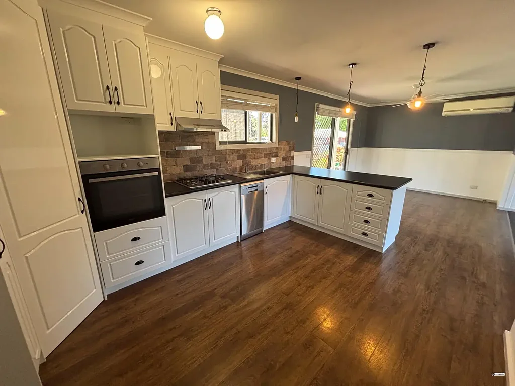 Quiet 2 Bedroom Home in Burrumbuttock