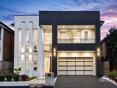 Box Hill 5 Slaapkamer North-Facing Luxury | 380sqm of Grand Family Living