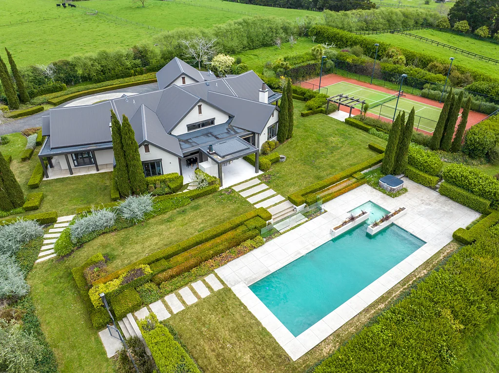 Kumeu 5 Bedroom Your own oasis in Kumeu
