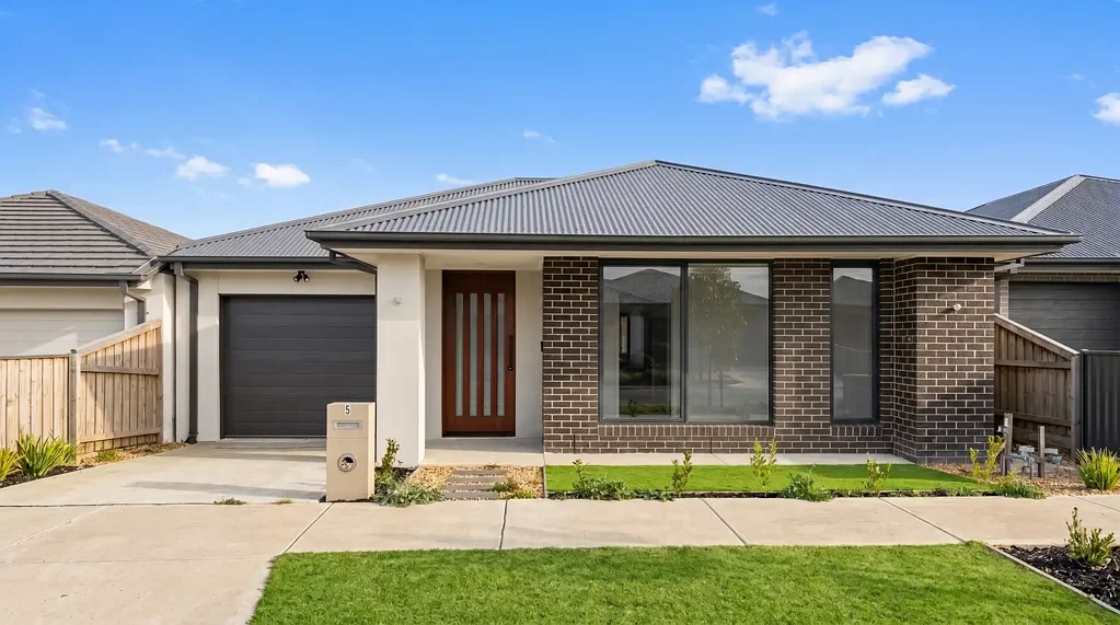 Donnybrook 4房 Donnybrook 中心地带的现代家庭生活 Modern Family Living in the Heart of Donnybrook