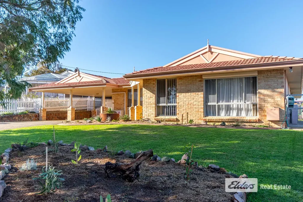9 Larkins Grove, Spencer Park, WA 6330