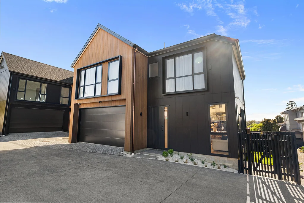 Rothesay Bay 4બેડરૂમ New Coastal Home in Rangitoto Zone!