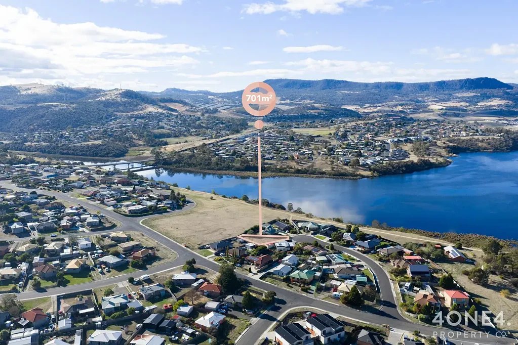Bridgewater  Affordable Opportunity in Bridgewater Awaits!