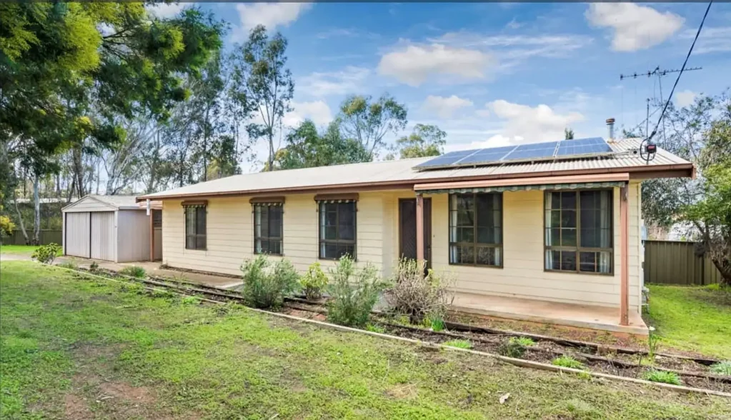 North Bendigo 4ਬੈੱਡਰੂਮ Peaceful Family Living in a Prime North Bendigo Location 6 Davidson Street, North Bendigo, VIC 3550