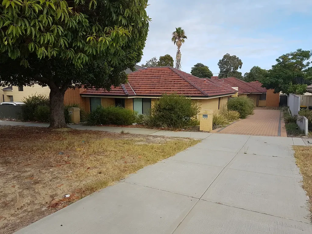 Large 6 Bedroom House
