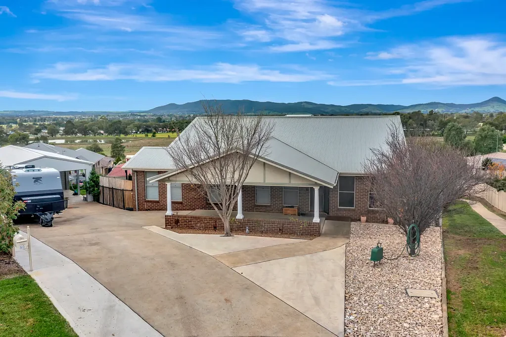 Mudgee 4 Bedroom ELEVATED FAMILY LIVING