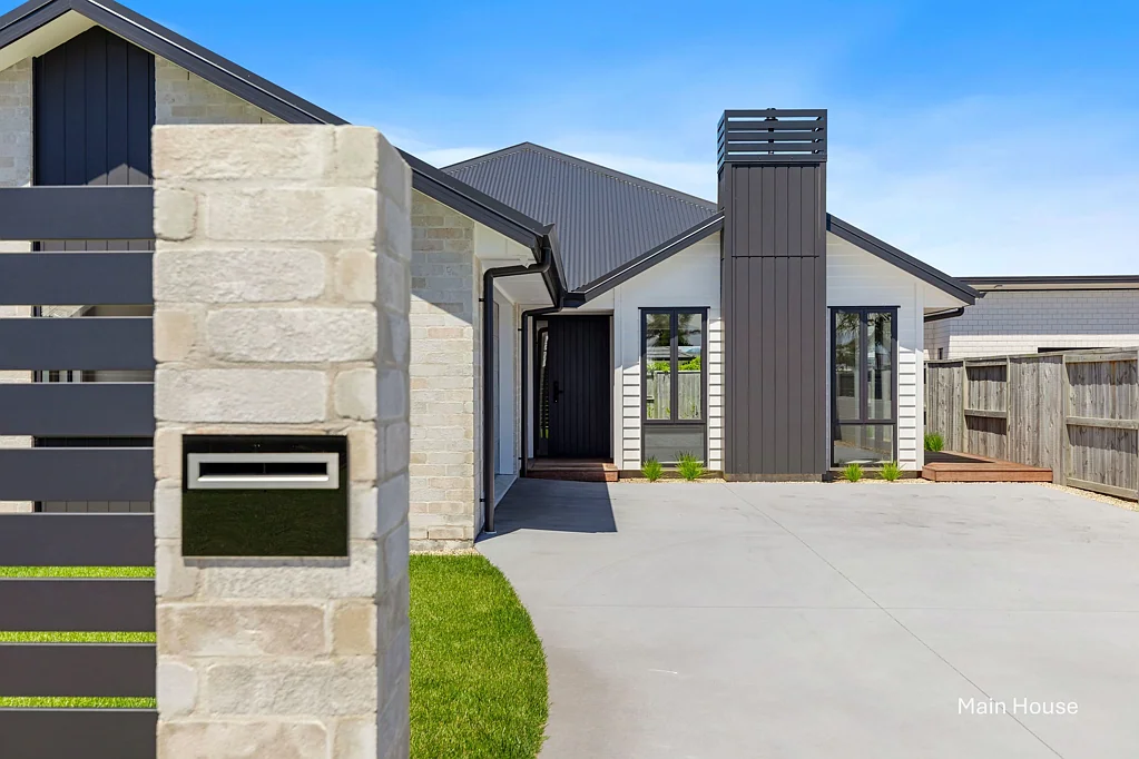 Papamoa 5બેડરૂમ Dual Living or Home and Income