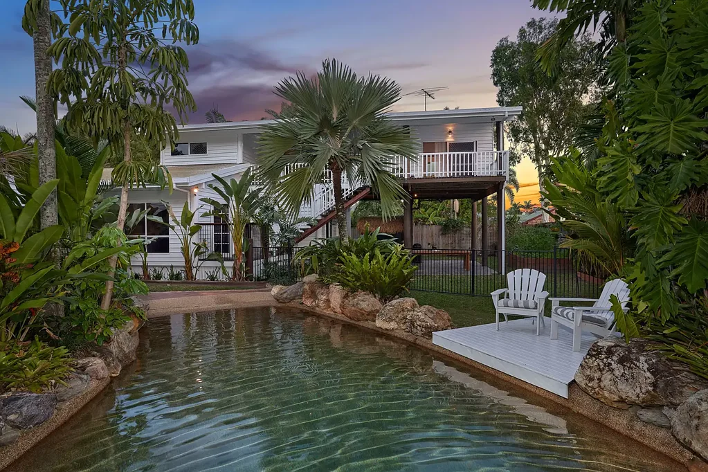 Kewarra Beach 4બેડરૂમ Tropical Oasis Meets Designer Renovation - Only 350m to the Beach