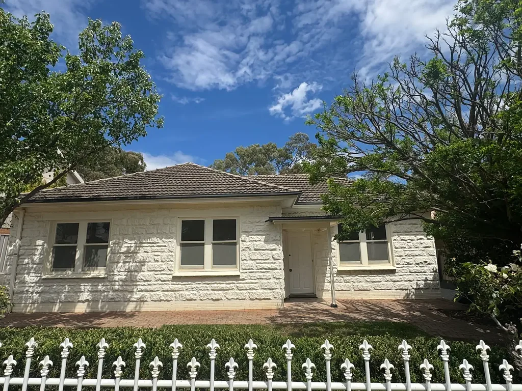 Charming 3-Bedroom Home in Tranmere – Quiet Location Near Gums Reserve