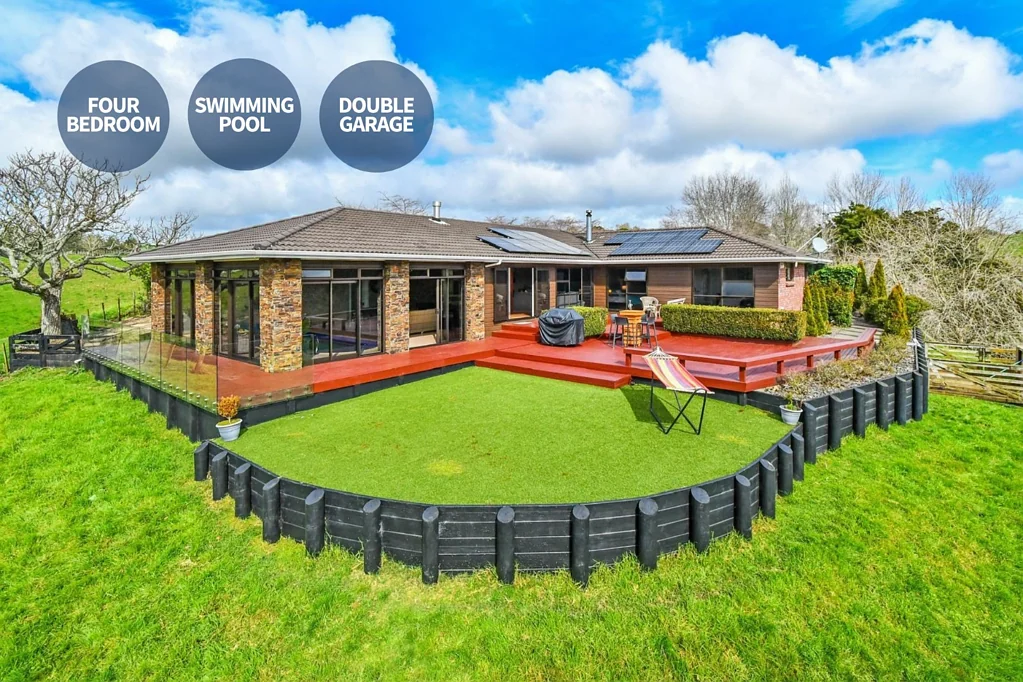 Luxury Living in Prestigious Ramarama