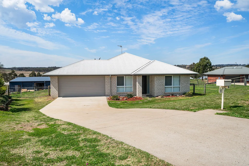 9 Christo Court, Meringandan West, QLD 4352