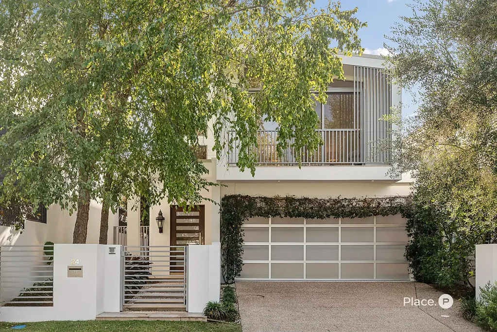 New Farm 4 Slaapkamer Stylish New Farm Residence with Poolside Entertaining in a Sought-After Enclave