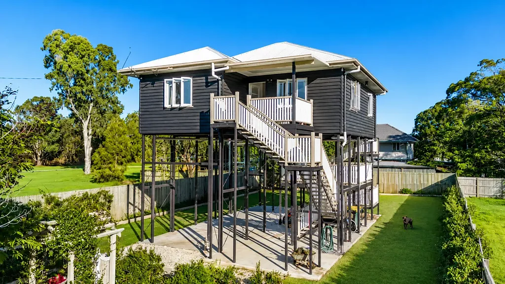 Rocklea 3 Bedroom Your Front Row Seat To Parkside Living!