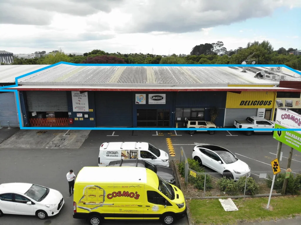Wiri Flexible Options - Road Frontage & Secure Yard