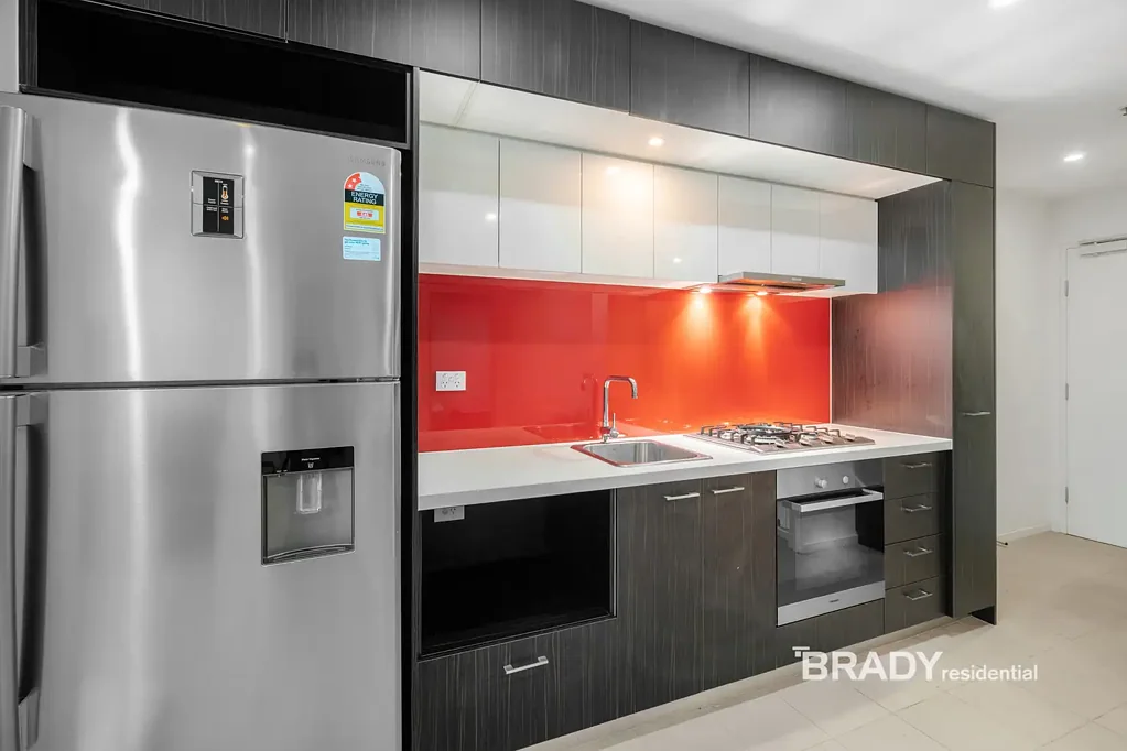 LOVELY FURNISHED TWO BEDROOM AT MELBOURNE SKY