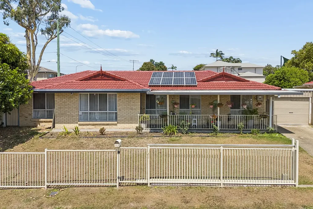 Richlands 4 Bedroom Space, Comfort & Convenience on a Generous 500m² Corner Block