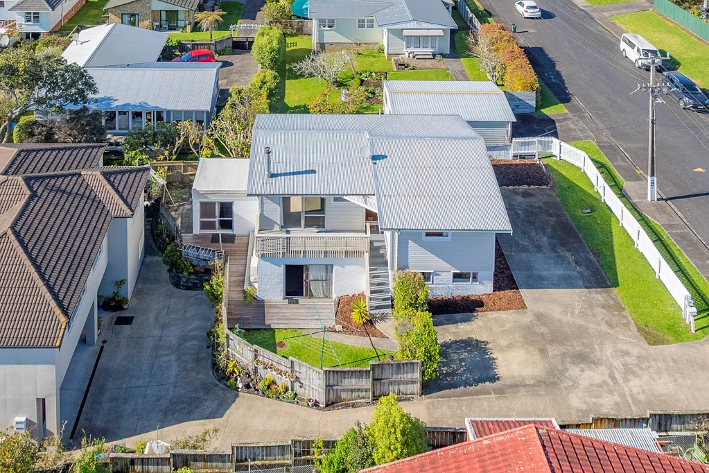 Hillcrest 4침실 Spacious, Solid & Exceptionally Located