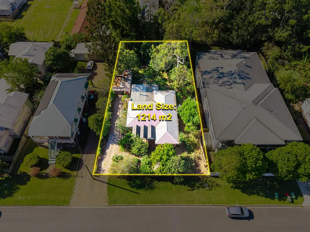 Booval 4Zimmer Character, Space and Exceptional Potential on 1,214sqm