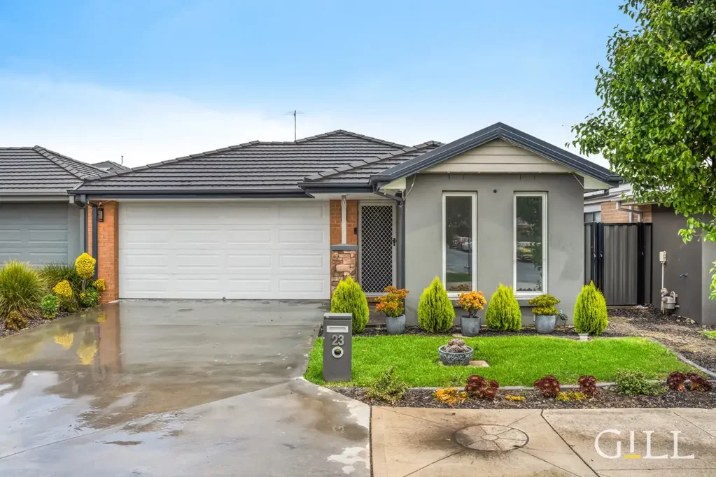 23 Hillsborough Crescent, Berwick, VIC 3806
